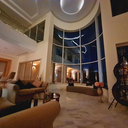 Villa Tunisienne Luaran gambar