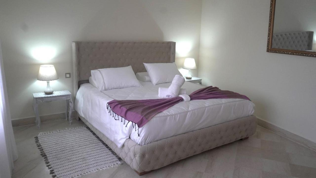 Villa Tunisienne Luaran gambar
